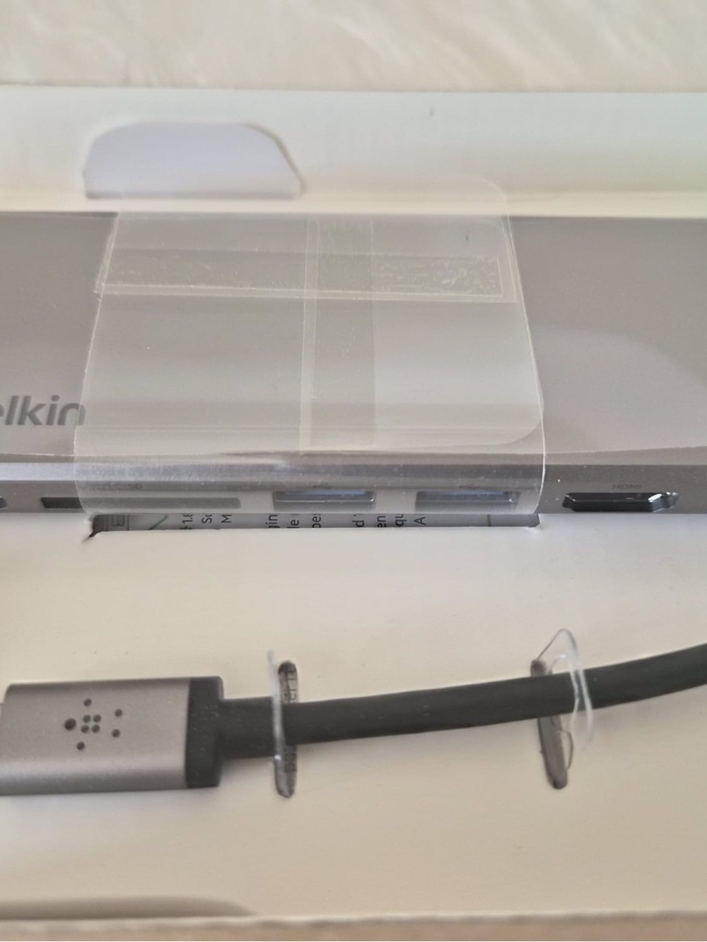 Belkin USB-C Hub / Multiport Adapter (6-in-1) with HDMI, Ethernet & SD - Picture 6 of 10